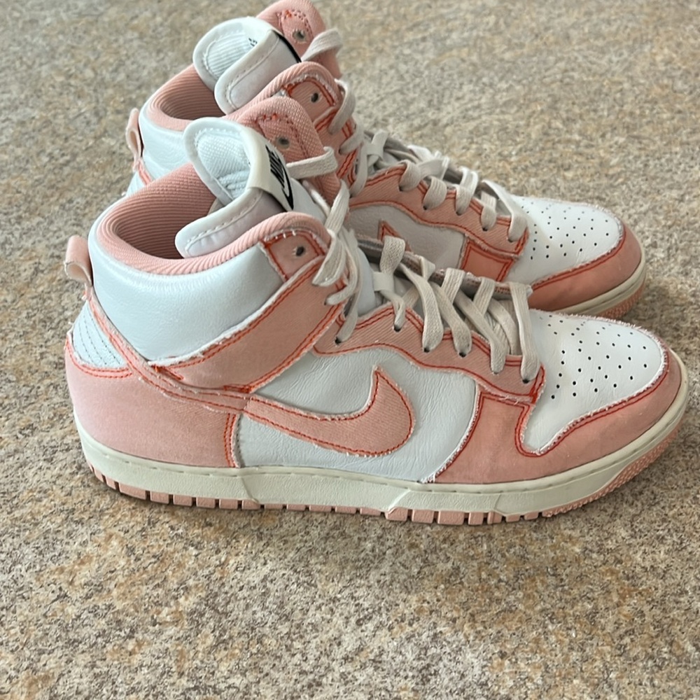 Nike Women's Dunk High 1985 - White and Pink Size 10 - Picture 5 of 10